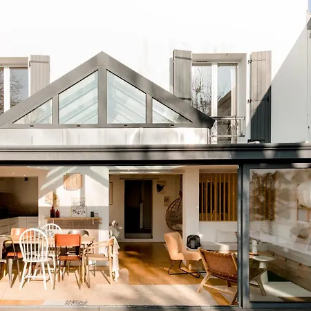 Homestay Entier Ou A Partager Dans Maison Familiale A Malmaison, Proche De Paris La Defense