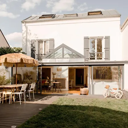 Entier Ou A Partager Dans Maison Familiale A Malmaison, Proche De Paris La Defense * リュエイユ＝マルメゾン