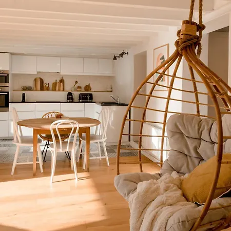 Entier Ou A Partager Dans Maison Familiale A Malmaison, Proche De Paris La Defense Rueil-Malmaison