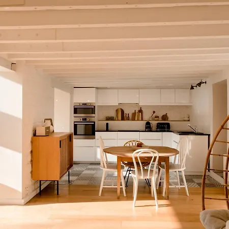 Entier Ou A Partager Dans Maison Familiale A Malmaison, Proche De Paris La Defense *