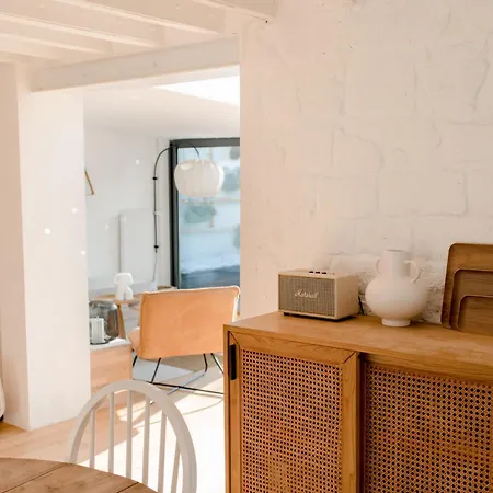 Entier Ou A Partager Dans Maison Familiale A Malmaison, Proche De Paris La Defense Homestay *