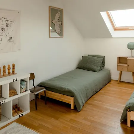 Entier Ou A Partager Dans Maison Familiale A Malmaison, Proche De Paris La Defense *